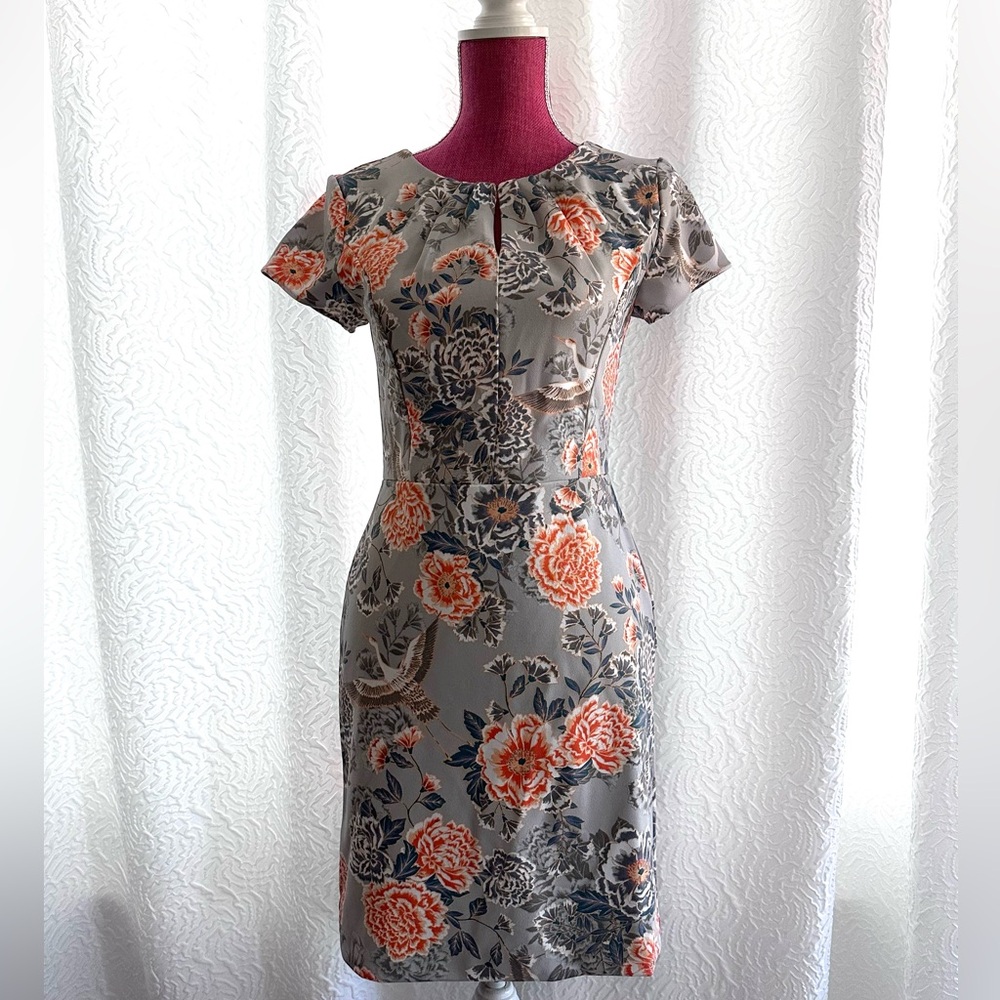Banana Republic Gray Blue Floral Crane Shealth Dress w Key Hole